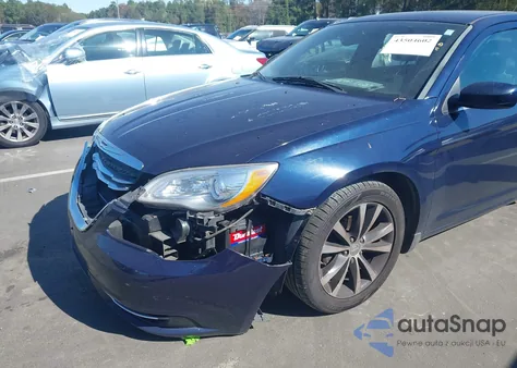 2014 Chrysler 200 Lx z USA, uszkodzony, nr VIN 1C3CCBAB7EN142604